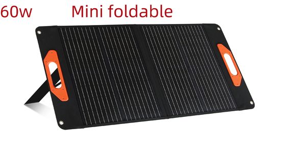 پنل سلول خورشیدی 60 وات برای شارژ سریع 17.5V / 3.4A DC Output Foldable Design