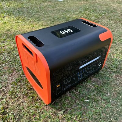 2023 2200W 110V-220V ایستگاه خورشیدی قابل حمل چند منظوره با باتری LiFePO4