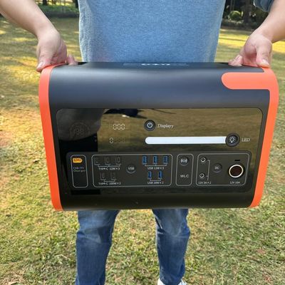AT22 2000W 2200W LiFePO4 باتری ایستگاه برق قابل حمل برای سیستم بانک برق در فضای باز