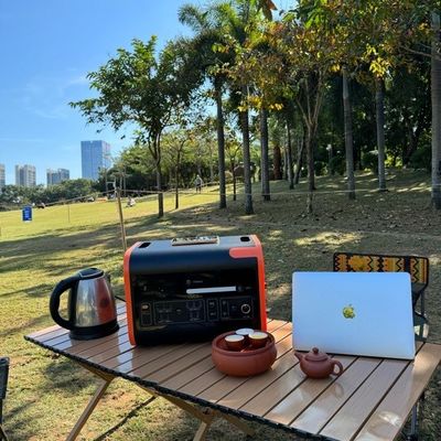 LiFePO4 ایستگاه برق حمل و نقل اضطراری 2000W 2200W در فضای باز شارژ سریع برای کمپینگ