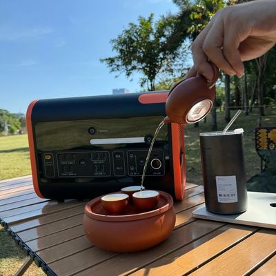 نوع C منبع برق قابل شارژ موبایل 2200W ایستگاه خورشیدی برای لپ تاپ های تلفن همراه