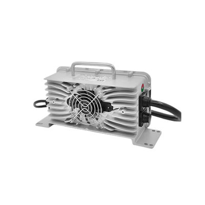 شارژر ضد آب IP67 800W LiFePO4 شارژر سریع هوشمند DC برای فورتکلیف / گلف کار