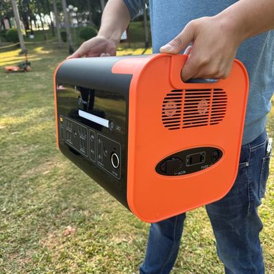 2200W پورتال تلفن همراه قدرت اوج 4400W خانواده کمپینگ RV نیروگاه خورشیدی برای قدرت