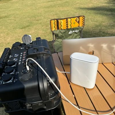 تمام باتری های خورشیدی سازگار 4000W شارژ در ایستگاه برق قابل حمل انرژی Uav