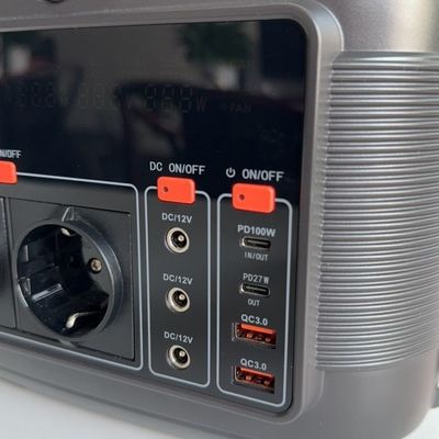 نیروگاه برق قابل حمل 600W 150W 200W 300W ژنراتور پانل های خورشیدی برای کمپینگ و خانه