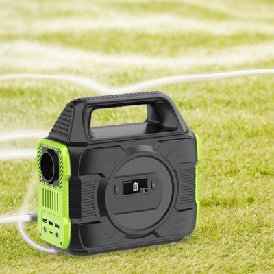 EU AC Socket Compatible تمام نیروگاه های خورشیدی قابل حمل 300W با باتری لیتیوم RV