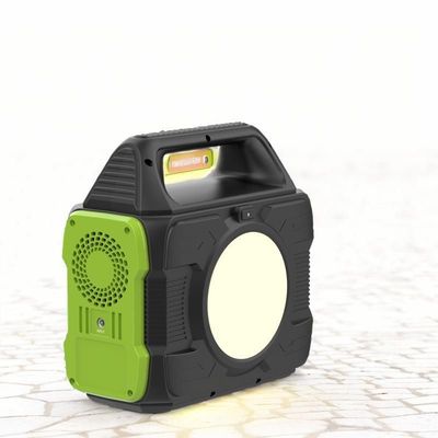 EU AC Socket Compatible تمام نیروگاه های خورشیدی قابل حمل 300W با باتری لیتیوم RV