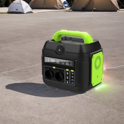 ژنراتور سلول خورشیدی قابل حمل 600W ایستگاه برق چند کارکردی برای ماجراجویی های در فضای باز