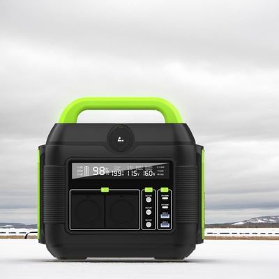 کمپینگ در فضای باز 600W نیروگاه با خروجی چند عملکرد و باتری