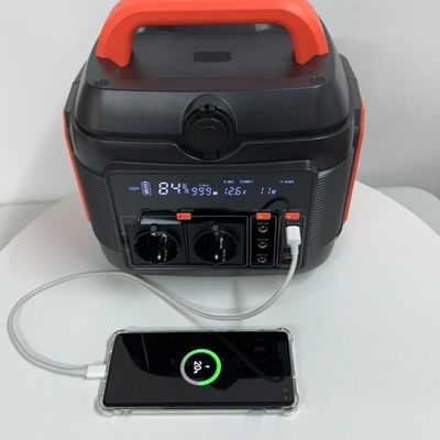 ژنراتور خورشیدی قابل حمل 600W برای کمپینگ RV با خروجی 220V و احراز هویت Un38.3 / MSDS