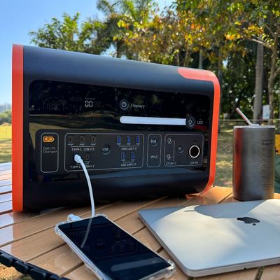 ایستگاه پشتیبان خانگی در فضای باز 2200W موج سینوس خالص ژنراتور خورشیدی قابل حمل