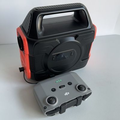 نیروگاه خورشیدی قابل حمل 300W/110/220V-50Hz/60Hz با عملکرد قدرت آماده