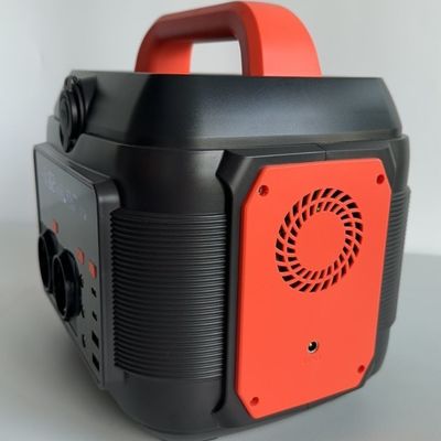ژنراتور خورشیدی قابل حمل 600 وات با نوع C USB DC AC خروجی ایستگاه برق موبایل MPPT است