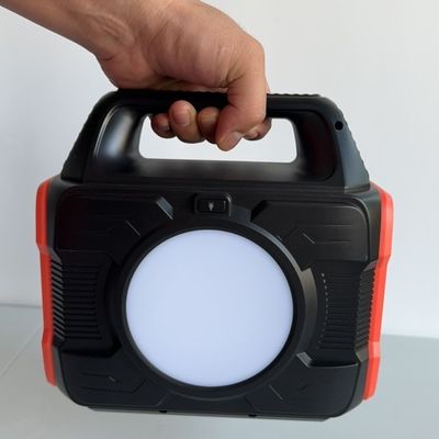 بانک شارژ قابل حمل باتری لیتیوم داخلی / خارجی 300W / 288W ایستگاه انرژی خورشیدی موبایل