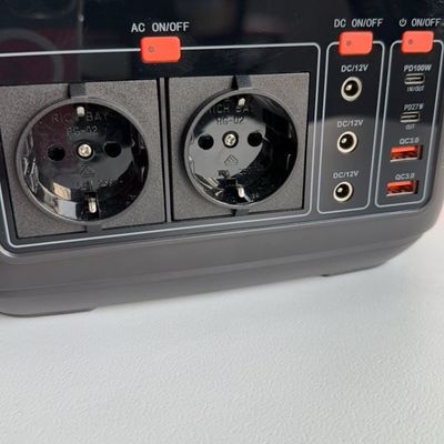 576wh/600W LiFePO4 باتری شارژ پذیر ایستگاه برق قابل حمل ایده آل برای خانه های بیرونی