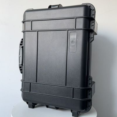 8000 وات قدرت اوج OEM ODM 140ah ژنراتور خورشیدی در فضای باز ایستگاه برق اضطراری سیاه