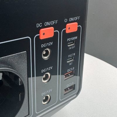 گرم 600W کمپینگ در فضای باز ایستگاه برق قابل حمل با باتری لیتیوم فوسفات آهن