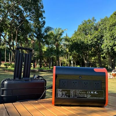 در فضای باز با 2200W / 2048wh ایستگاه برق قابل حمل و inverter موج سینوس خالص
