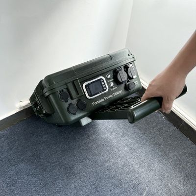 شروع گرم 3000W 3024wh ژنراتور شارژ خورشیدی AC Socket پمپ برق قابل حمل