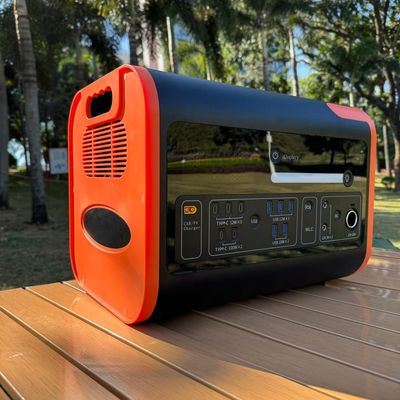ایالات متحده ایالات متحده AC Socket 2200W ایستگاه برق قابل حمل ضروری برای ماجراجویی های در فضای باز