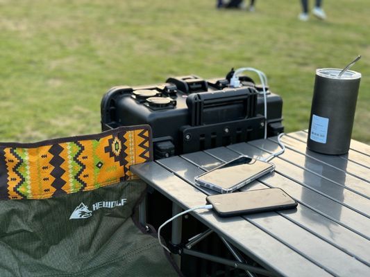 در فضای باز ماجراجویی جهانی 8000W اوج قدرت شارژ اضطراری ایستگاه برق قابل حمل