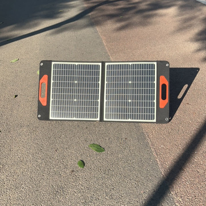 پنل سلول خورشیدی 60 وات برای شارژ سریع 17.5V / 3.4A DC Output Foldable Design
