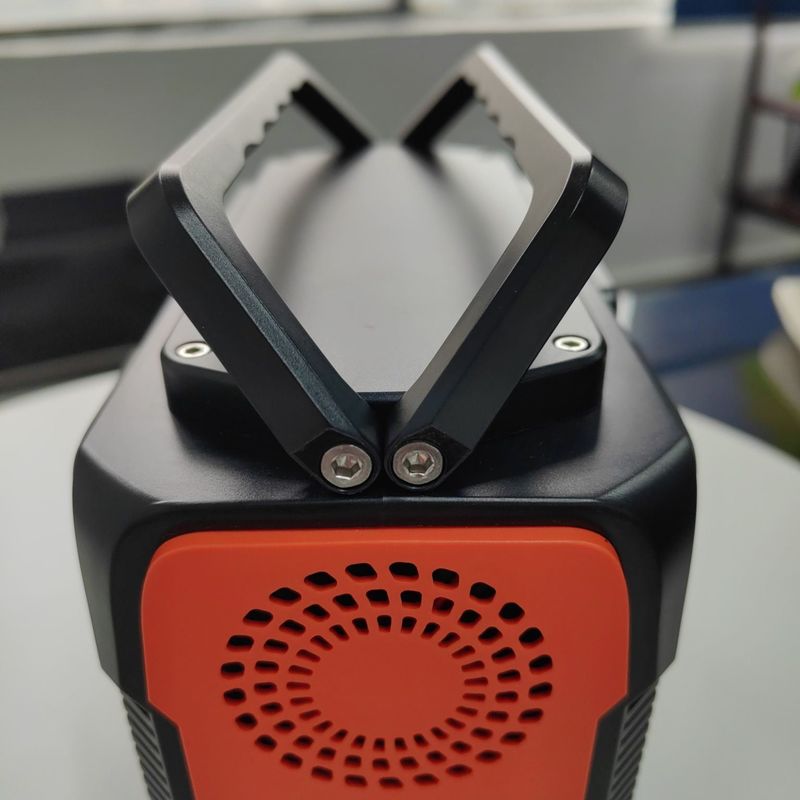 AC Output Waveform موج اصلاح شده 200W سیستم انرژی پشتیبان قابل شارژ برای کمپینگ