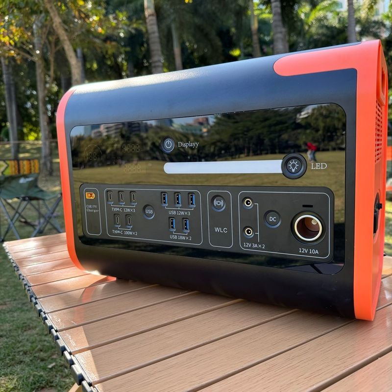2200W ایستگاه برق قابل حمل برق اضطراری در فضای باز با 220V موج سینوس خالص