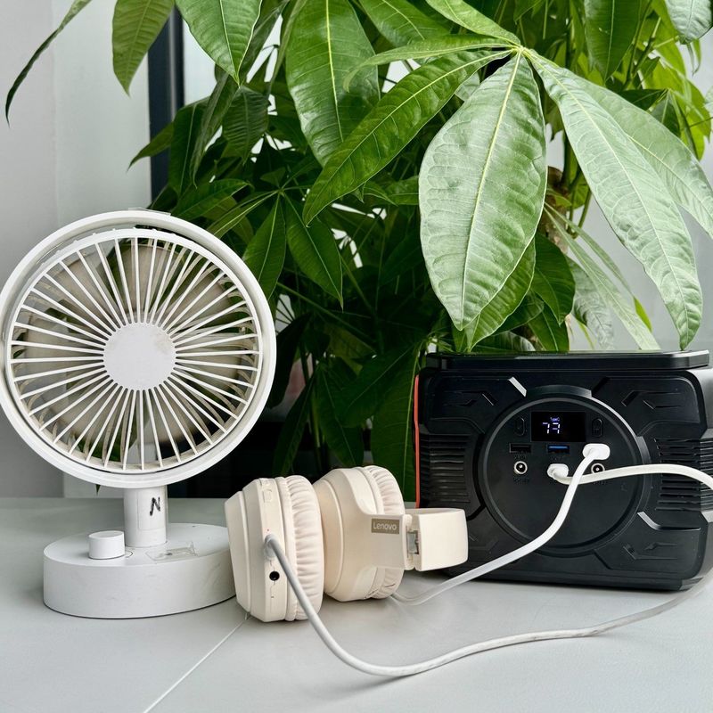 بهترین نیروگاه کمپینگ 173wh 300W 200W ژنراتور خورشیدی با باتری لیتیوم ترنری