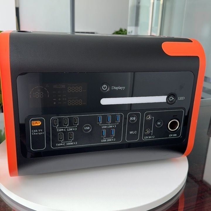 نیروگاه اضطراری بزرگ در فضای باز 2200W 2048wh 40ah با USB 12W * 3 / 18W * 2