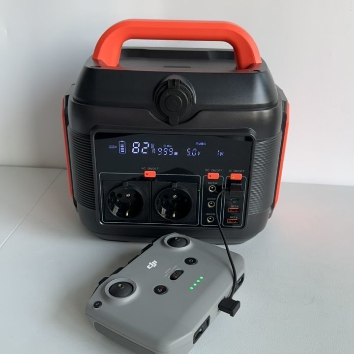 نوع C خروجی Pd100W Pd27W S6 LiFePO4 576wh ایستگاه برق پوشه قابل حمل برای فضای باز