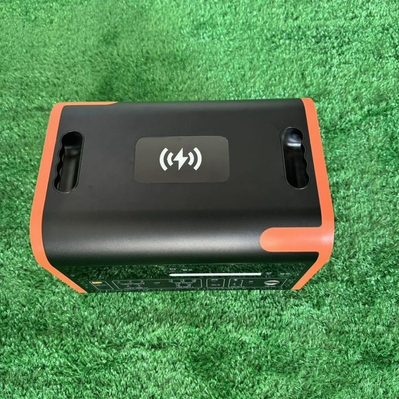 LiFePO4 2200W ژنراتور خورشیدی قابل حمل شارژ بی سیم برای نیروگاه اضطراری در فضای باز