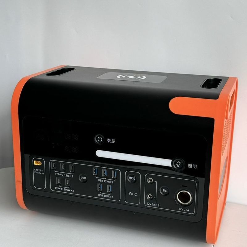 2200W خروجی برق ثابت 4000W درایو LiFePO4 ژنراتور خورشیدی برای شارژ در فضای باز