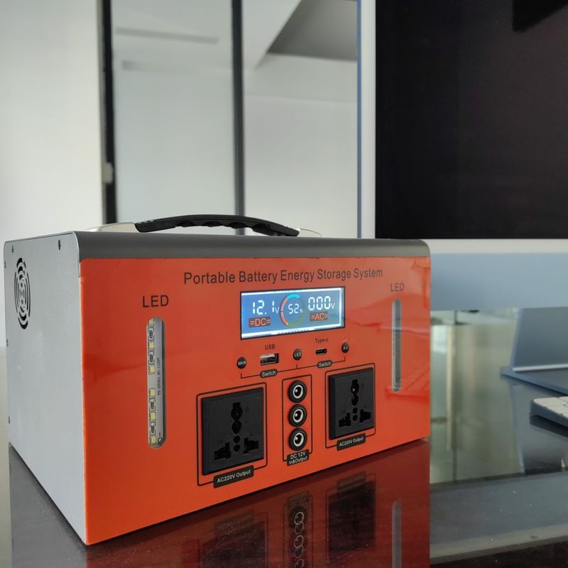 ایستگاه شارژ تلفن همراه قابل حمل 300W/500W پانل خورشیدی برای فعالیت های بیرونی